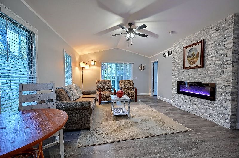 Furnished Finder property 427399_1 photo 22