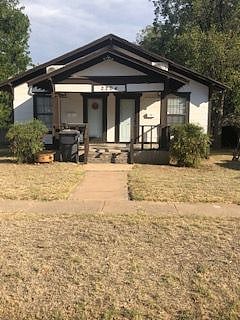 Front view of duplex.