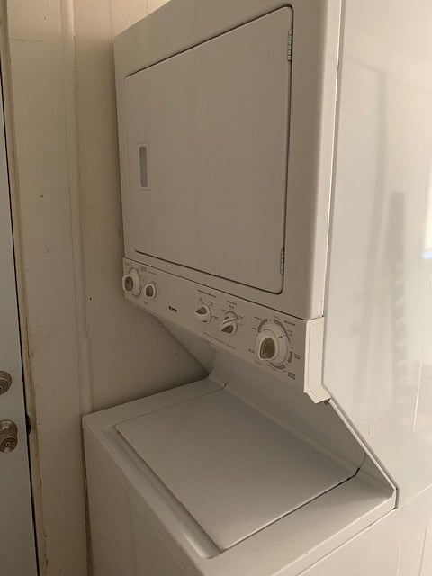 Stackable washer & dryer