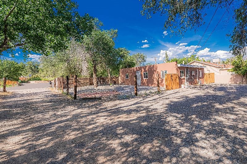 Furnished Finder property 427525_1 photo 16