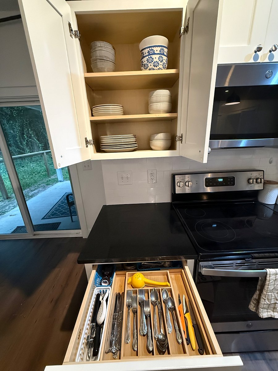Furnished Finder property 427530_1 photo 8