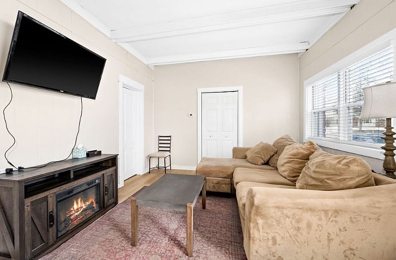 Furnished Finder property 427533_1 photo 1