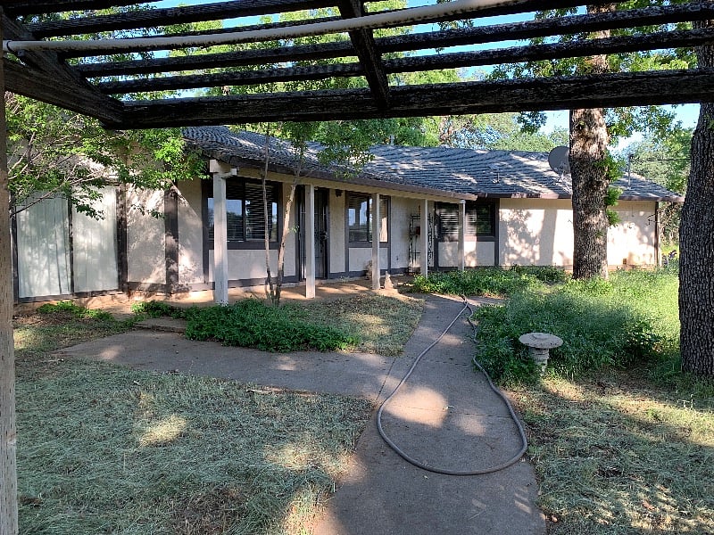 Furnished Finder property 427563_1 photo 1