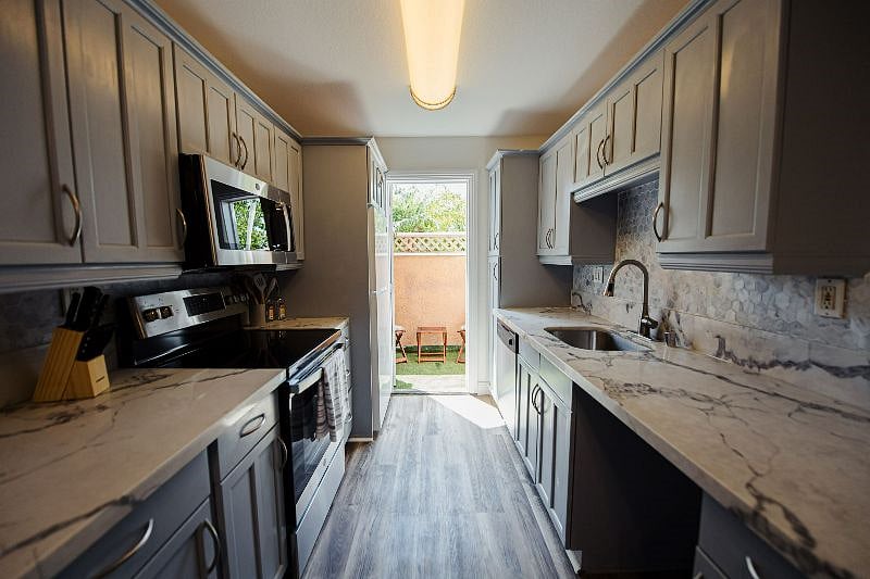 Furnished Finder property 427580_1 photo 11