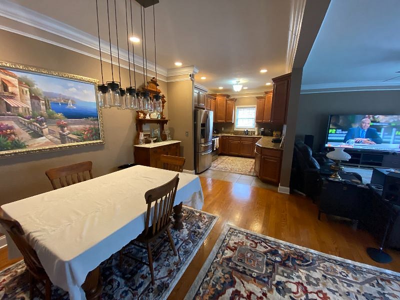 Furnished Finder property 427585_2 photo 8