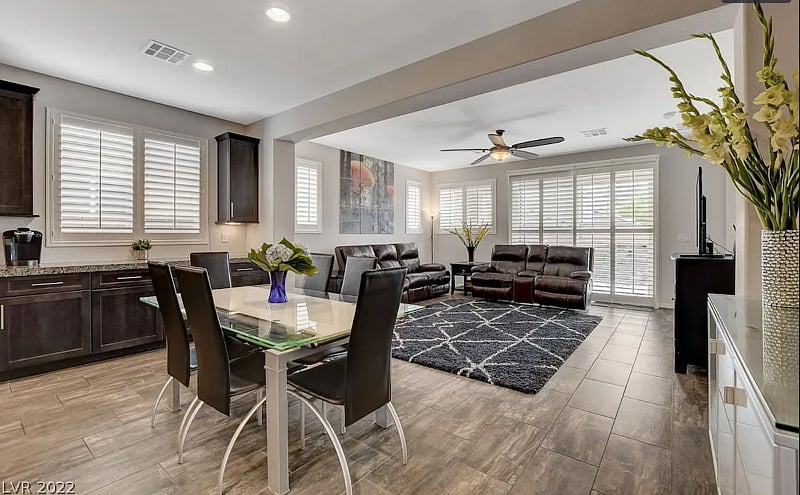 Furnished Finder property 427588_1 photo 3