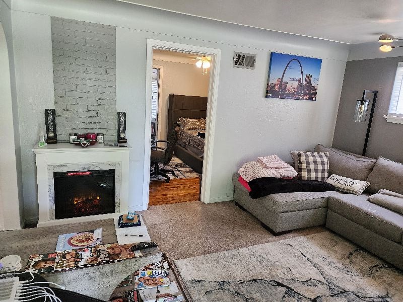 Furnished Finder property 427590_1 photo 3