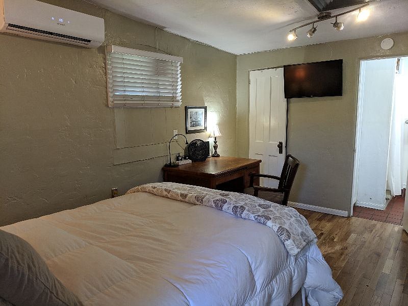 Furnished Finder property 427598_1 photo 3