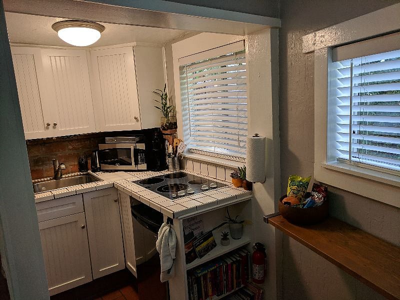 Furnished Finder property 427598_1 photo 4