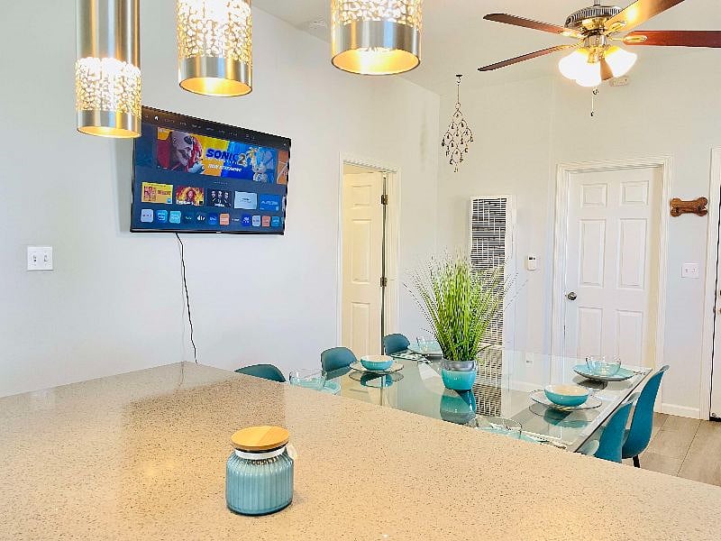 Furnished Finder property 427607_1 photo 11