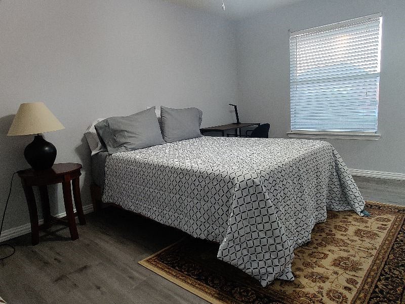 Jasmine room with private bathroom