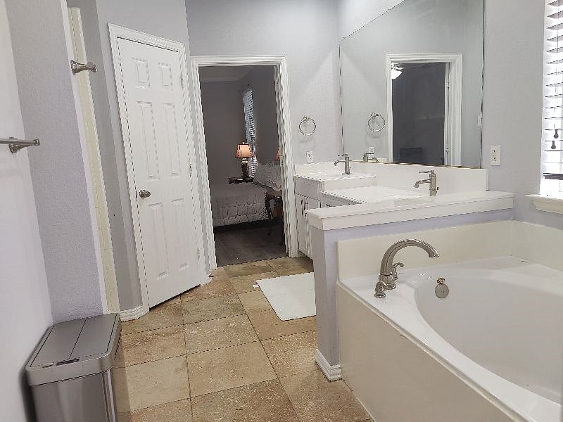 Master Bathroom with walking closet