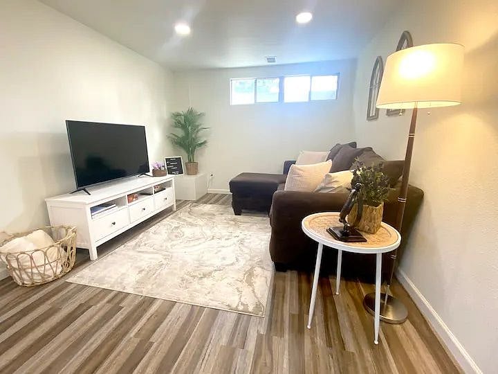 Furnished Finder property 427639_1 photo 3
