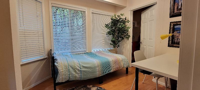 Den / Office / 2nd Bedroom