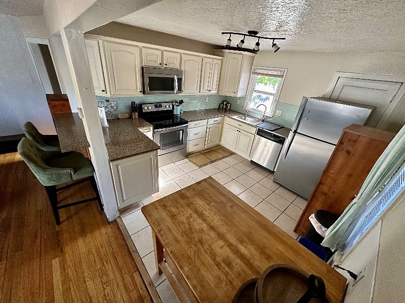 Furnished Finder property 427709_2 photo 7