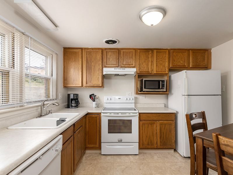 Furnished Finder property 427806_1 photo 6