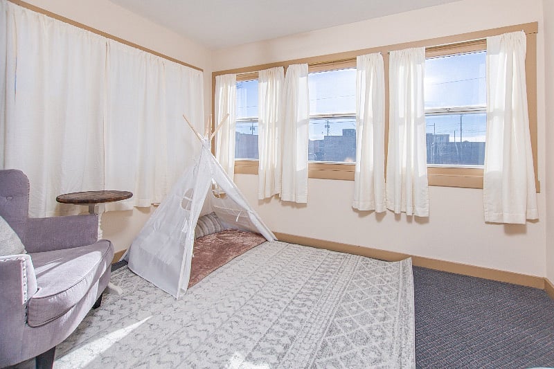 BONUS sunroom for sipping coffee or letting the kids "camp" out