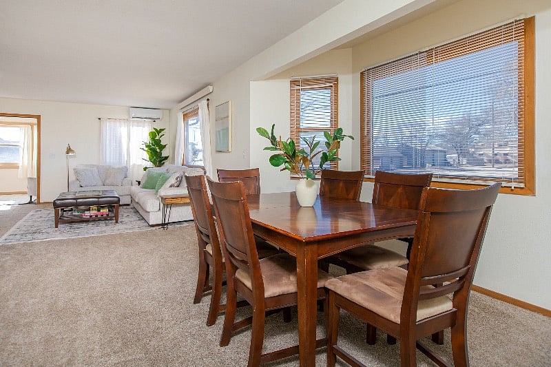 Dining table seats 6 comfortably