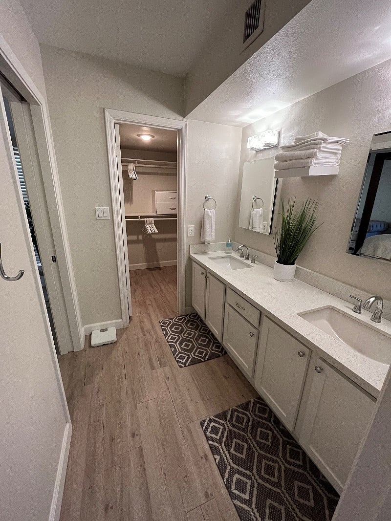 Furnished Finder property 427984_1 photo 27