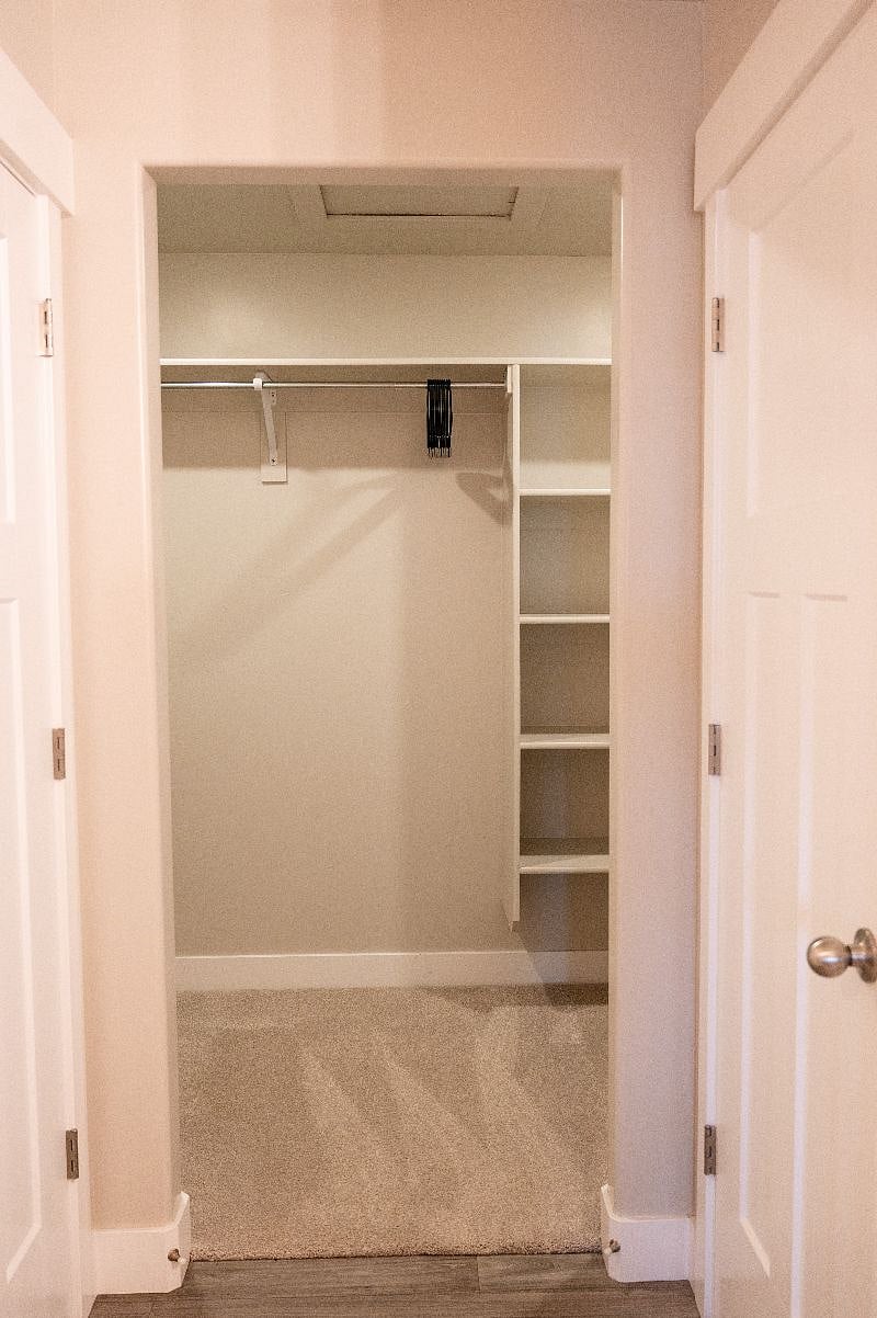 Furnished Finder property 427992_1 photo 23