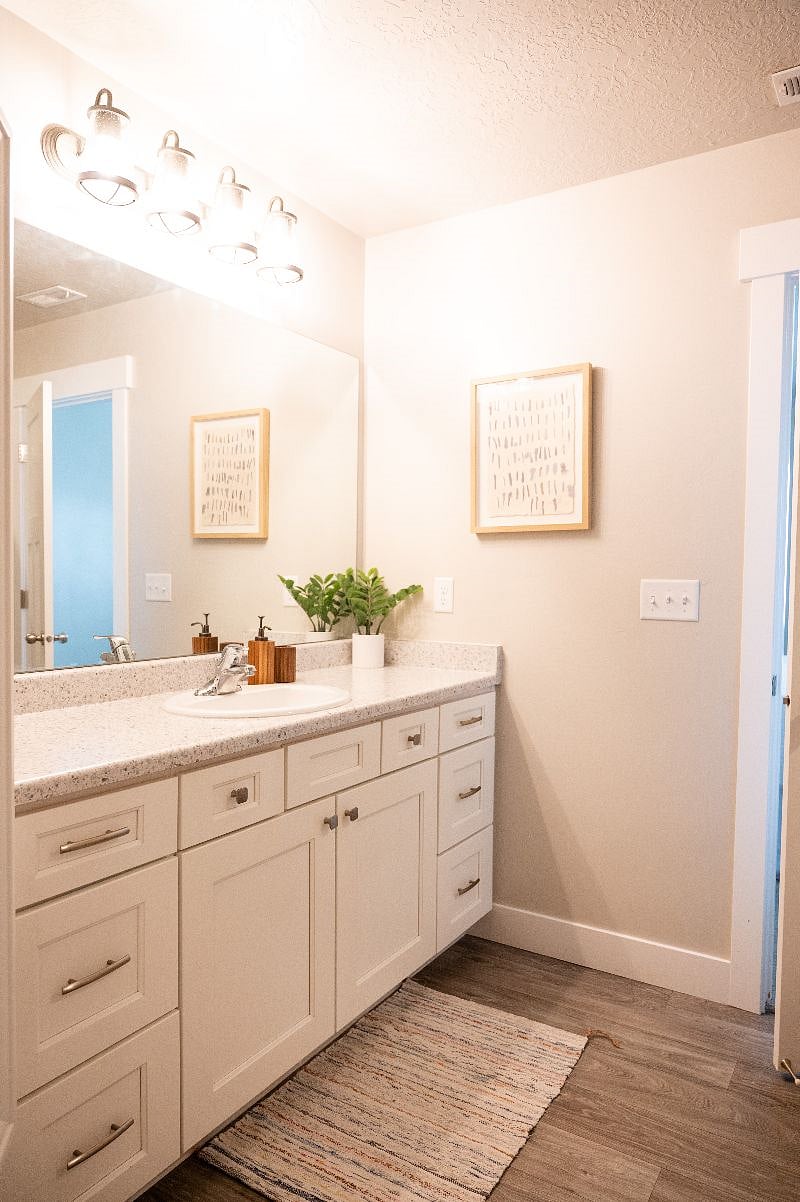 Furnished Finder property 427992_1 photo 25