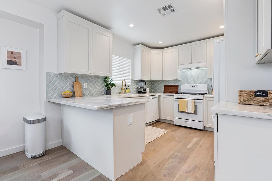 Furnished Finder property 428030_1 photo 13