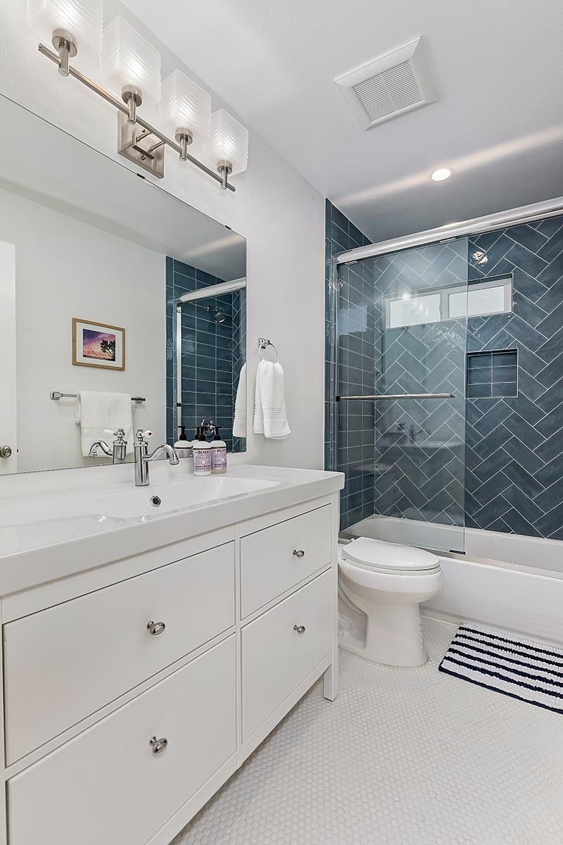 Shared Bathroom for Room #1 & Room #2