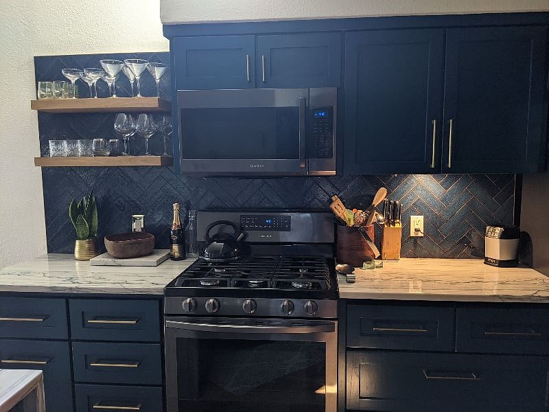 Furnished Finder property 428049_1 photo 8