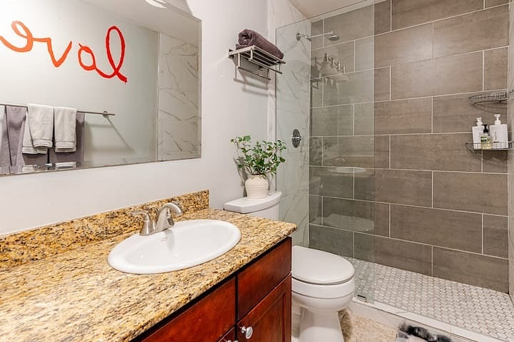 Furnished Finder property 428086_1 photo 4