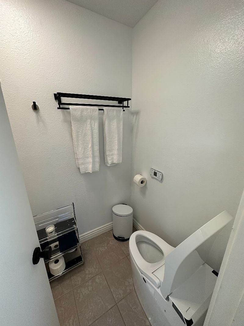 Furnished Finder property 428149_1 photo 7