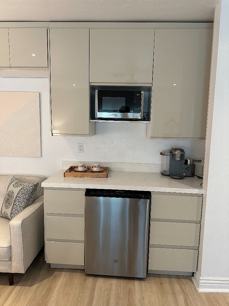 Furnished Finder property 428149_1 photo 12
