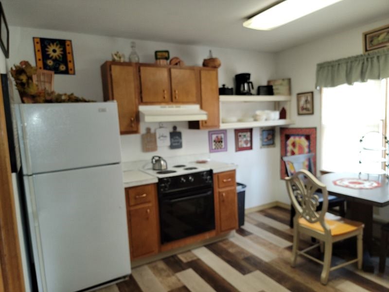 Furnished Finder property 428154_1 photo 10