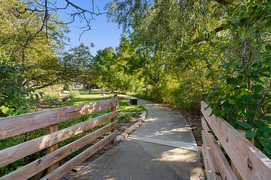 Two blocks away from popular Loveland hotspot Benson Sculpture Garden.