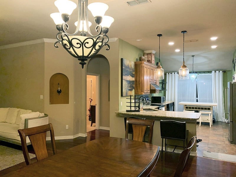 Kitchen Bar Area