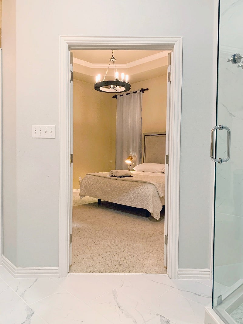 Master Bedroom - King Bed