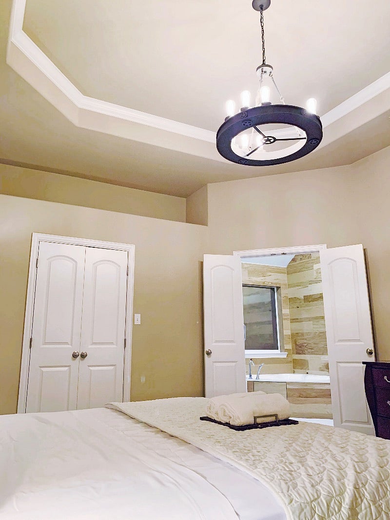 Closet & Ensuite Bathroom