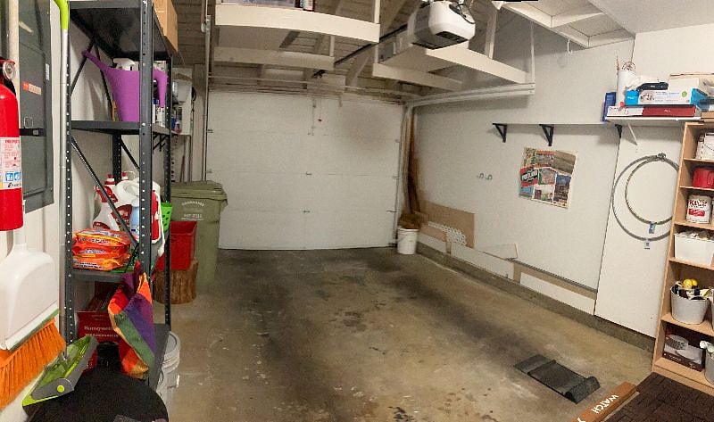 One car garage