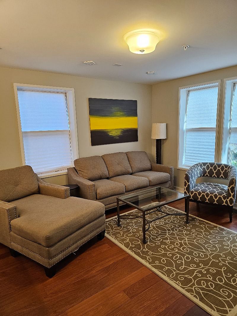 Living Room Unit 2