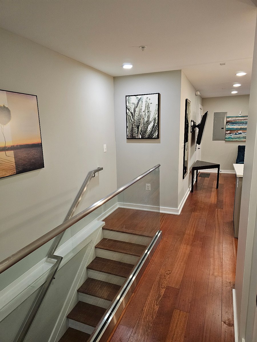 Hallway, Staircase Unit 1