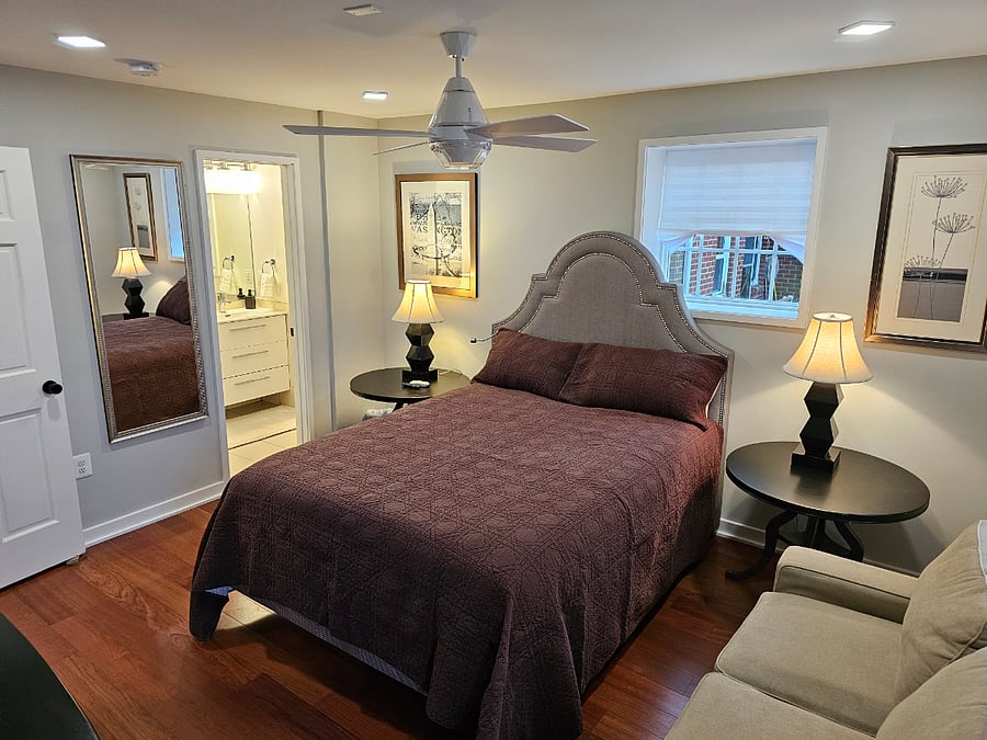 Bedroom Unit 1 Queen Bed