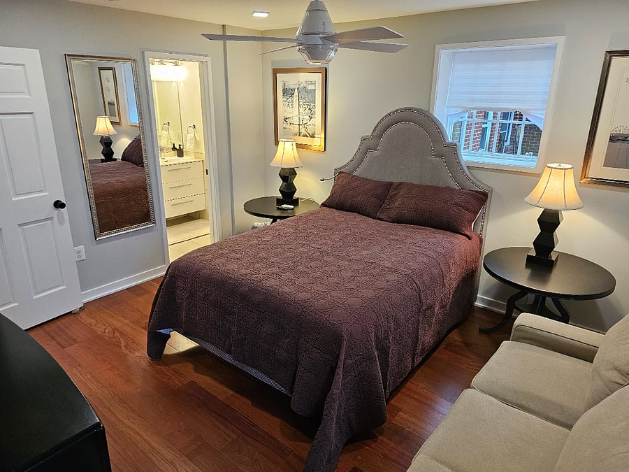 Bedroom Unit 1 Queen Bed