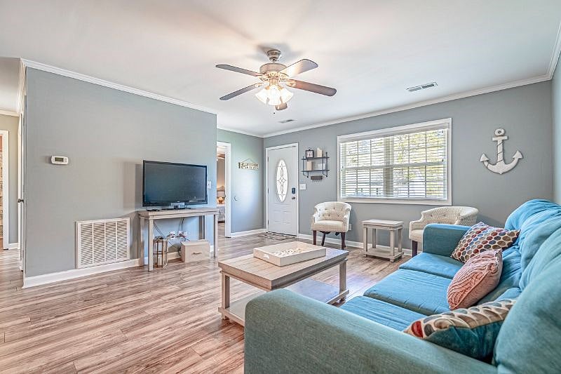 Furnished Finder property 428279_1 photo 3