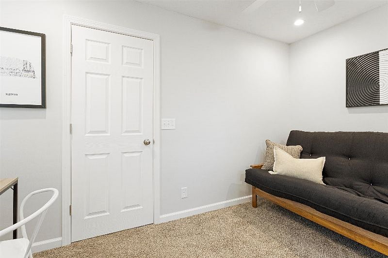 Furnished Finder property 428302_1 photo 22