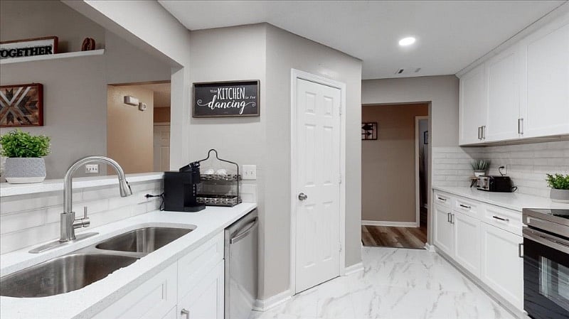 Furnished Finder property 428315_1 photo 22