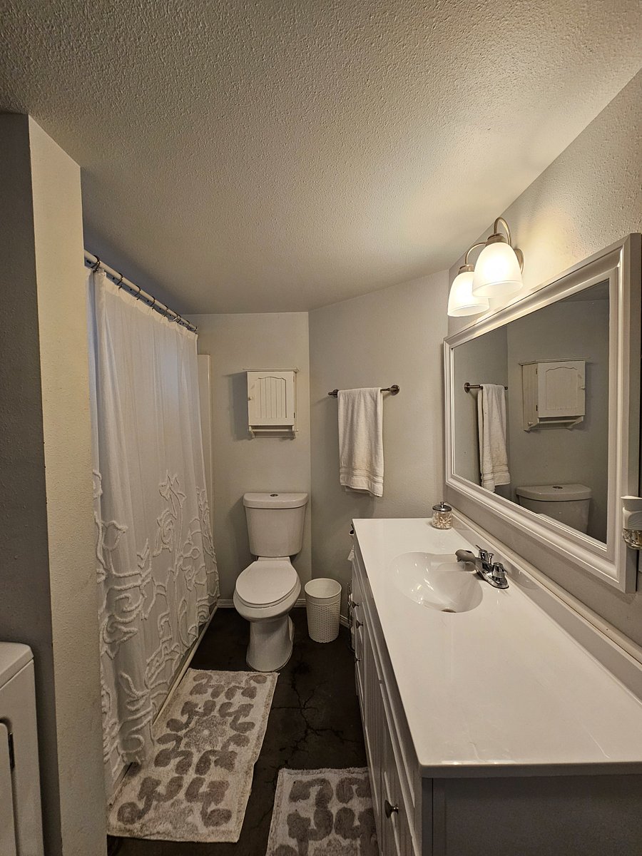 Furnished Finder property 428357_1 photo 4