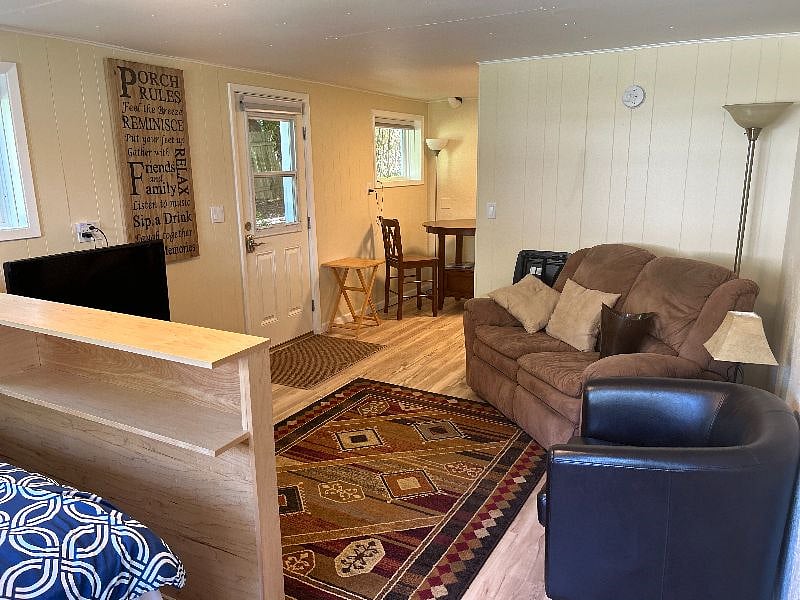 Furnished Finder property 428381_1 photo 4