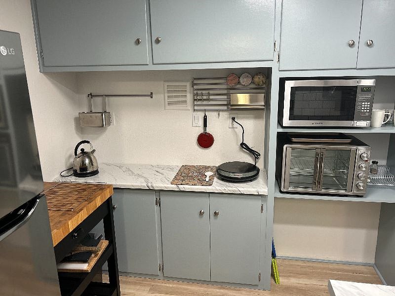 Furnished Finder property 428381_1 photo 10