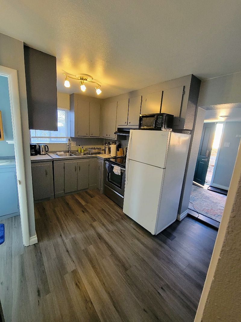 Furnished Finder property 428406_1 photo 7