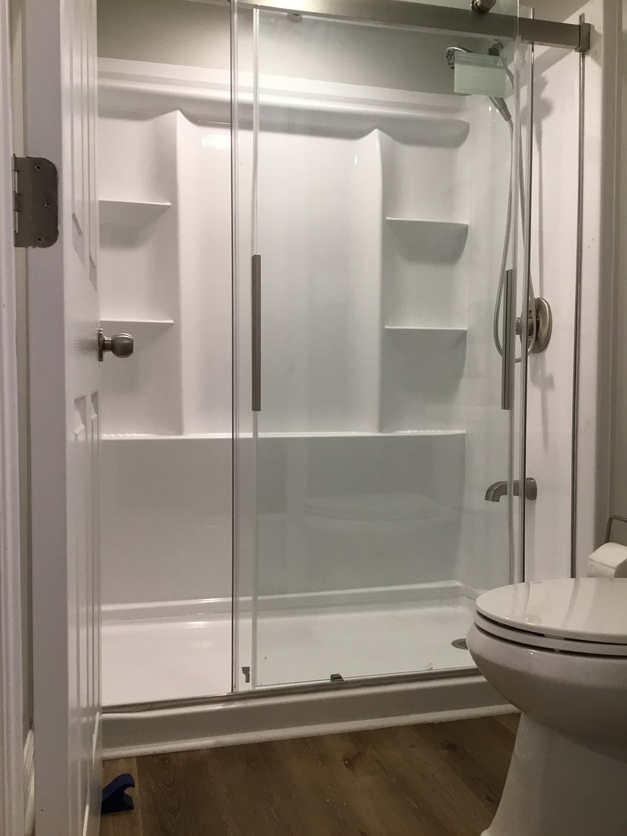 2nd Bathroom 