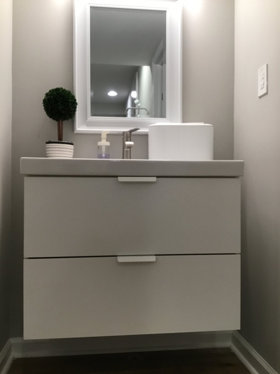 2nd Bathroom 